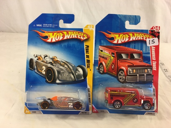 Lot of 2 Pieces Collector New in Package Hot wheels 1/64 Scale Die-Cast Metal & Plastic Parts