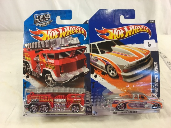 Lot of 2 Pieces Collector New in Package Hot wheels 1/64 Scale Die-Cast Metal & Plastic Parts