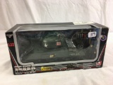 Collector NIB Toy Mark 60103 DieCast Metal with Figure M4A3 Battery Operated Sacle 1/32