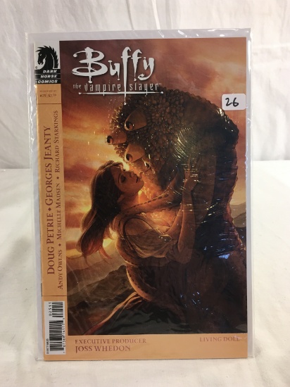 Collector Dark Horse Comics Buffy The Vapire Slayer Comic Book Season 8 #25