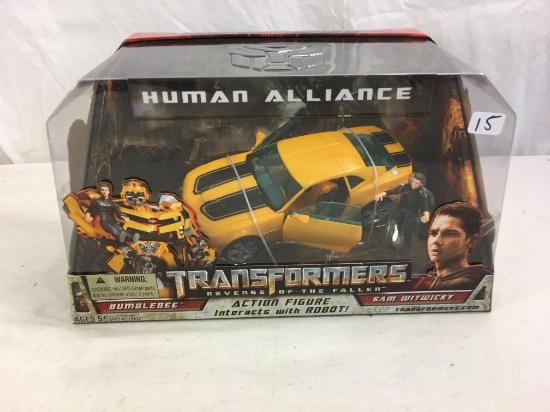 Collector NIB Hasbro Transformers Bumblebee Sam Witwicky