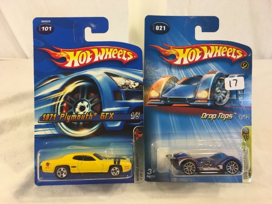 Lot of 2 Pieces Collector New in Package Hot wheels 1/64 Scale Die-cast Metal & Plastic Parts