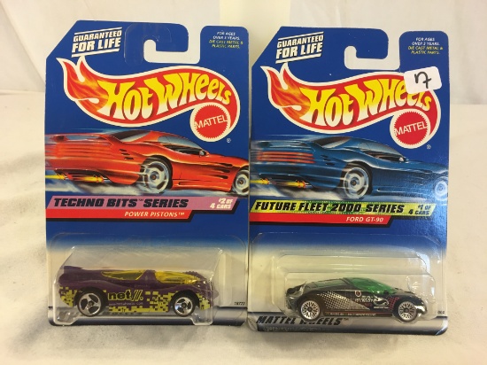 Lot of 2 Pieces Collector New in Package Hot wheels 1/64 Scale Die-cast Metal & Plastic Parts