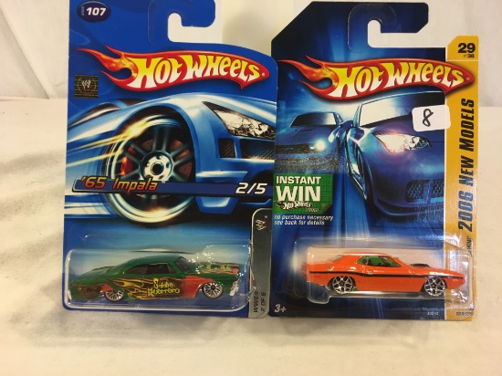 Lot of 2 Pieces Collector New in Package Hot wheels 1/64 Scale Die-cast Metal & Plastic Parts