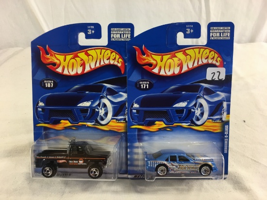 Lot of 2 Pieces New in Package Hot wheels Mattel 1/64 Scale Die-Cast Metal & Plastic Parts Cars