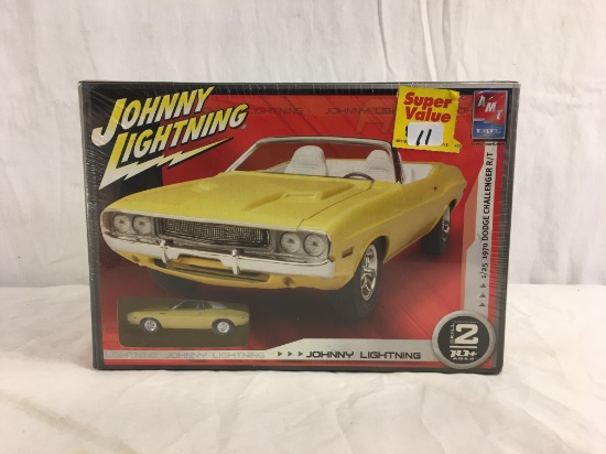 NIB Collector Johnny Lightning AMT ERTL Super Value 1/25 1970 Dodge Challenger R/T Skill 2