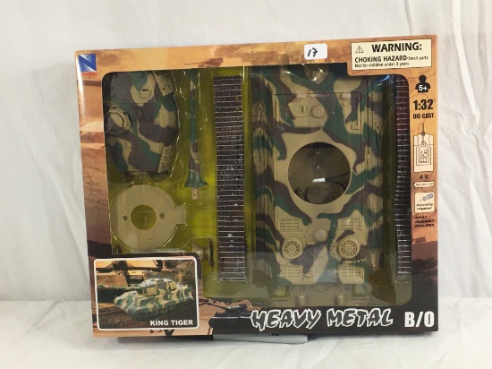 NIB Collector NewRAy King Tiger Heavy Metal B/O 1/32 Scale DieCast Metal Assembly Required