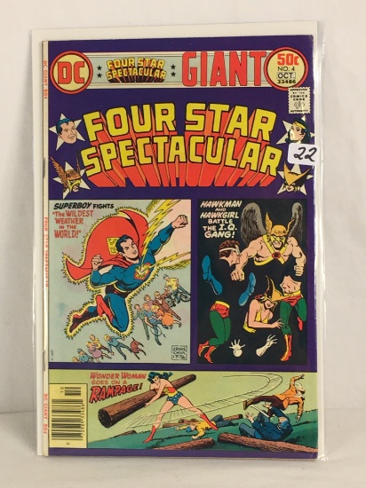 Collector Vintage DC, Comics Giant Four Star Spectacular Comic Book No.4