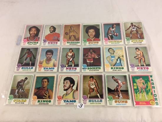 Lot of 18 Pcs Collector Vintage Sport NBA Basketball Sport Cards Assorted Players & Cards