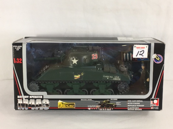 Collector Toy Mak Battery Operated M4A3 Scale 1/32 DieCast Metal With Figures 9x4"