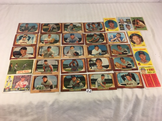 Lot of 30 Collector Vintage Baseball Sport Trading Cards  Assorted Players and Sport Cards