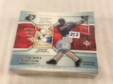 New Sealed Box 2002 MLB SPX Major League Baseball Sport Trading Rookie Cards Inside