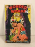 Collector Vintage DC, Comics The New Wonder Woman Threat of The Triple Stars Comic Book #176