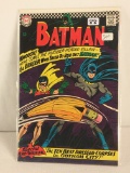 Collector Vintage DC, Comics Batman Fetauring The Ten Best Dressed Coprses in Gotham City #188