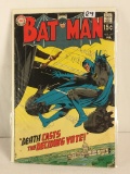 Collector Vintage DC, Comics Batman Fetauring Death Casts The Deciding Vote Comic Book No.219