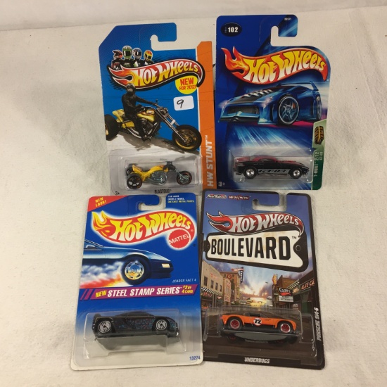 Lot of 4 Pcs Collector New in Package Hot wheels Mattel 1/64 Scale DieCast Metal & Plastic Parts