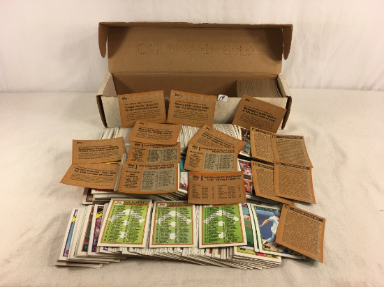 Collector Loose Vintage Topps 1988 Baseball Trading Cards In A Box