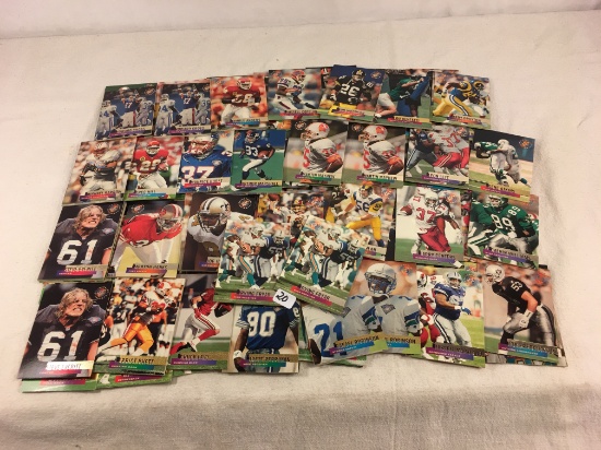 Collector Loose Vintage 1995 Topps NFL Football Trading Cards In A Box