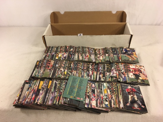 Collector Loose Vintage Score 1997 NFL Rookies Trading Cards In A Box