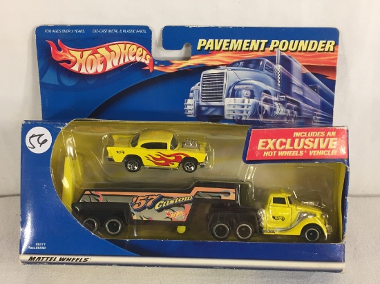 Collector Hot wheels Mattel Pavement Pounder #89311 9" Width