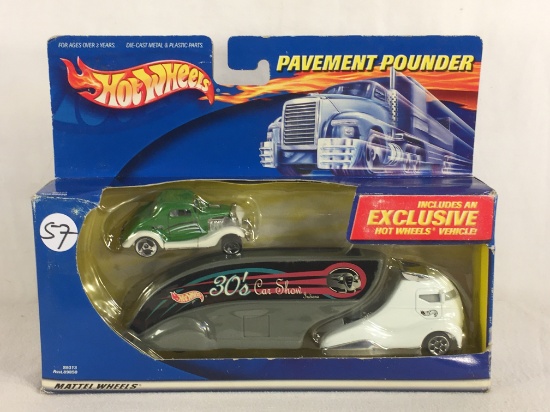Collector Hot wheels Mattel Pavement Pounder #89313 9" Width '30's car Show Indiana
