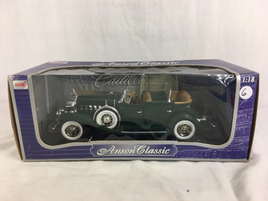 Collector Anson Classic 1932 Cadillac Sport Phaeton 1/18 Scale Die Cast Metal Car