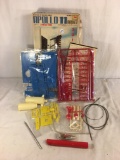 Collector Loose in Box Apollpo - 11 Messenger To The Moon Wordl Rocket Model Kit
