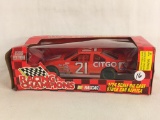 Collector Racing Champions Nasar 1/24 Scale DieCast Stock Car Replica 1996 Edition #21