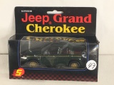 Collector Superior Jeep Grand Cherokee 1/43 Scale DieCast Metal Car