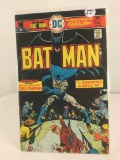 Collector Vintage Sthe Line Of Super-Star DC Comics Batman Comic Book No.272