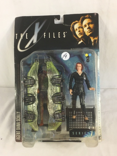 Collector McFarlane Toys The X Files Agent Dana Scully Series 1 Action Figure 7-8"Tall