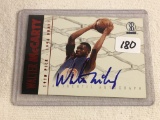 Collector 1997 Score Board Walter McCarty Hand Signed Basketball Card