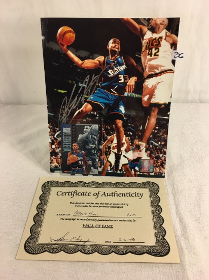 Collector Sport Basketball Photo w/ Card Signed by Grant Hill 8X10" w/ COA