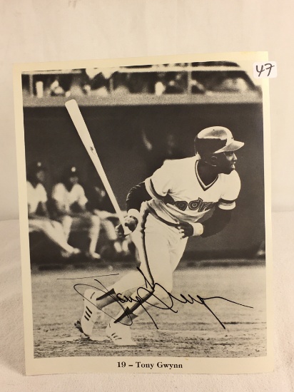 Collector Sport Baseball Photo Hand Signed by Tony Gwynn 8X10"