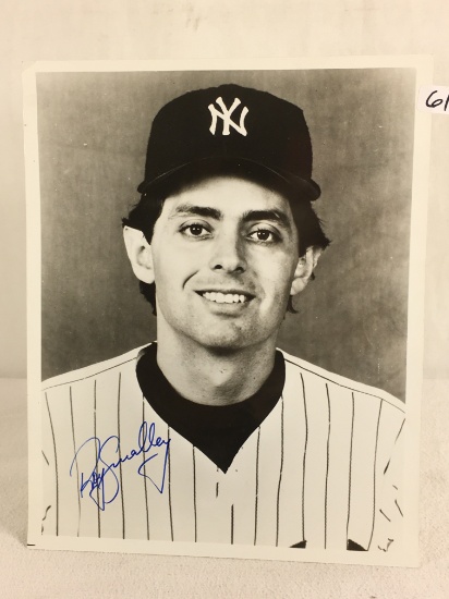 Collector Sport Baseball Photo Autographed by Yankee Player 8X10" - See Picture