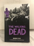 Collector Image Comics The Walking Dead Hard Cover Book 5 Kirkman Adlard Rathburn