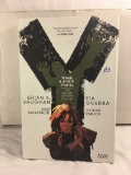 Collector Vertigo The last Man Book 2 The Deluxe Edition hard Cover Book