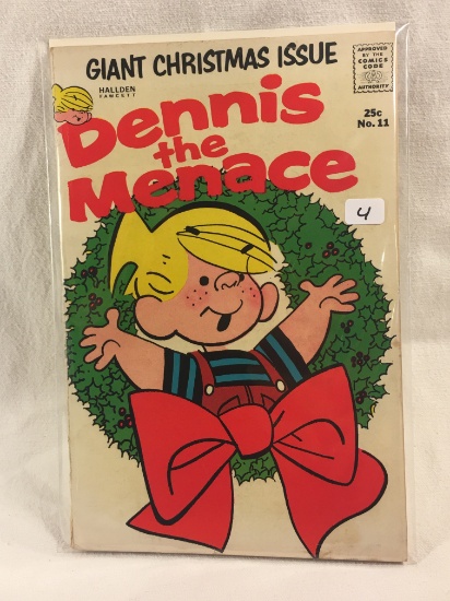 Collector Vintage Hallden Fawcett Giant Christmas Issue Dennis The Menace Comic Book No.11