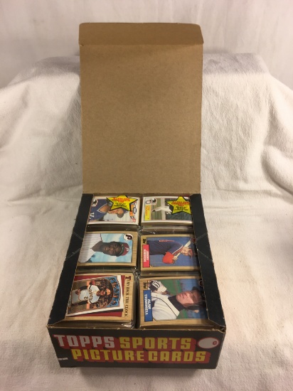 Collector Open Box, Sealed Packages Topps Sports Picture Cards - See Pictures
