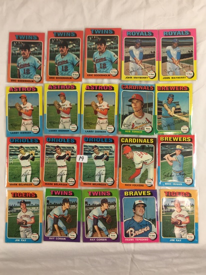 Lot of 20 Pcs Collector Loose Vintage Assorted Players Baseball Cards - See Pictures