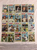 Lot of 20 Pcs Collector Loose Vintage Assorted Players Baseball Cards - See Pictures