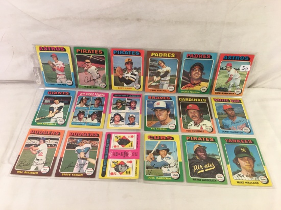 Lot of 18 Pcs Collector Vintage Sport MLB Baseball Sport Trading Assorted Cards & Players