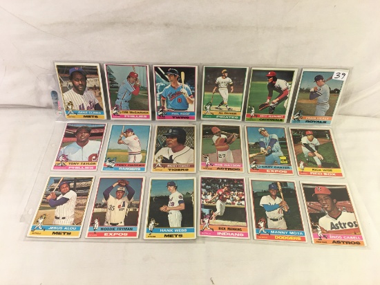 Lot of 18 Pcs Collector Vintage Sport MLB Baseball Sport Trading Assorted Cards & Players