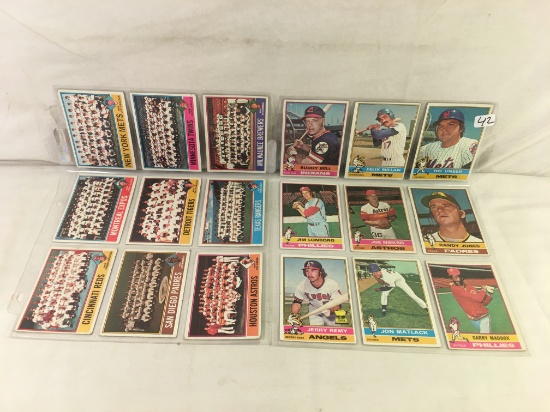 Lot of 18 Pcs Collector Vintage Sport MLB Baseball Sport Trading Assorted Cards & Players