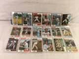 Lot of 18 Pcs Collector Vintage Sport MLB Baseball Sport Trading Assorted Cards & Players