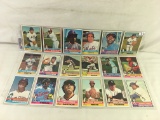 Lot of 18 Pcs Collector Vintage Sport MLB Baseball Sport Trading Assorted Cards & Players