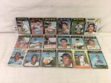 Lot of 18 Pcs Collector Vintage Sport MLB Baseball Sport Trading Assorted Cards & Players