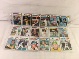 Lot of 18 Pcs Collector Vintage Sport MLB Baseball Sport Trading Assorted Cards & Players