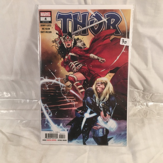 Collector Modern Marvel Comics  Thor LGY#730 No. 4 Comic Book