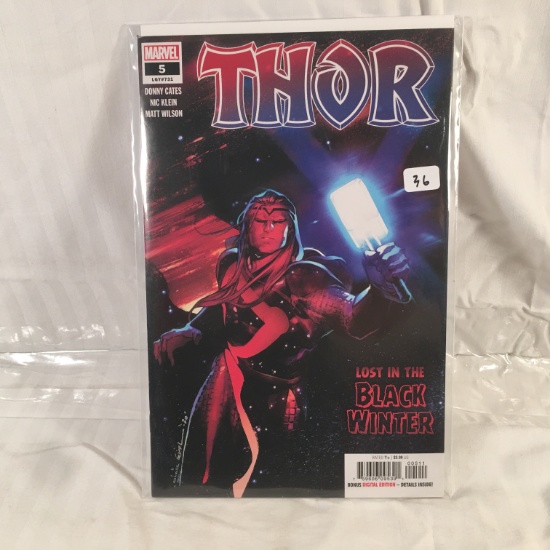 Collector Modern Marvel Comics  Thor LGY#731 No. 5 Comic Book